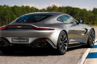 Aston Martin Vantage 2019 1280 0d