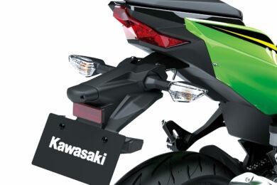Kawasaki Ninja 400 Detalhes 07 scaled