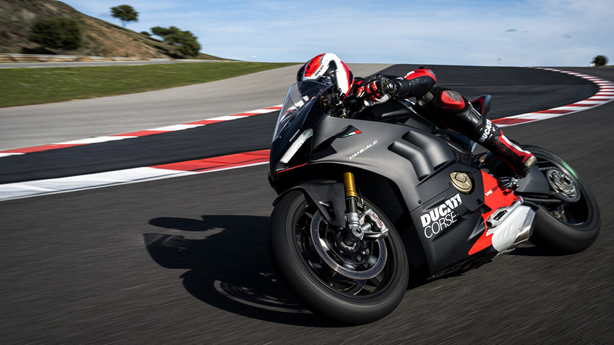 Panigale V4 SP2 02 Track gallery 1920x1080 1