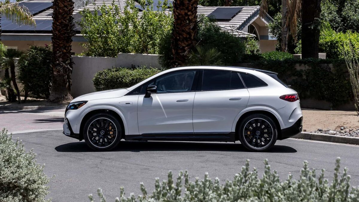 2024 mercedes amg eqe suv exterior side profile