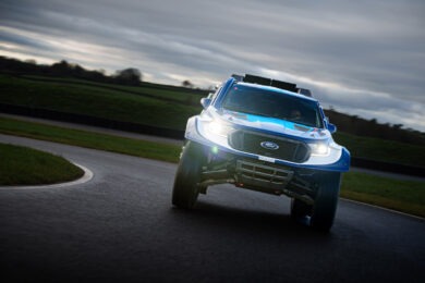 A Ford vai disputar o Rally Dakar 2024 com dois carros: um pilotado pelo espanhol Nani Roma e outro, pelo sul-africano Gareth (Ford) Woolridge