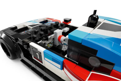 Kit da LEGO com carros de corrida da BMW
