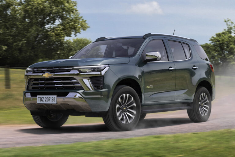 Trailblazer 2025: Chevrolet mostra primeiros detalhes do SUV atualizado