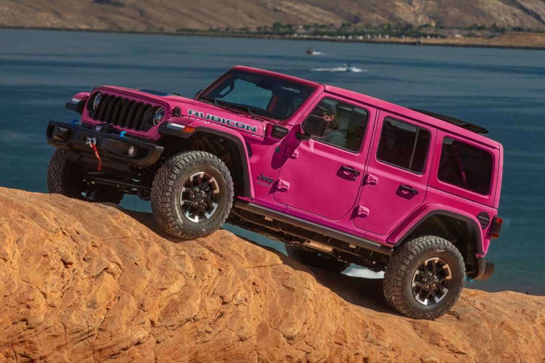 Jeep Wrangler cor-de-rosa