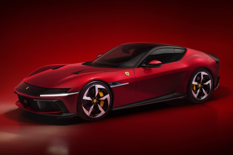 Nova Ferrari 12Cilindri pode ser a última com motorzão V12
